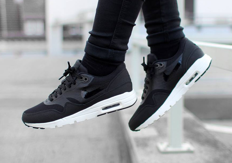 Nike Air Max 1 Ultra Essentials Black Sail o l acheter