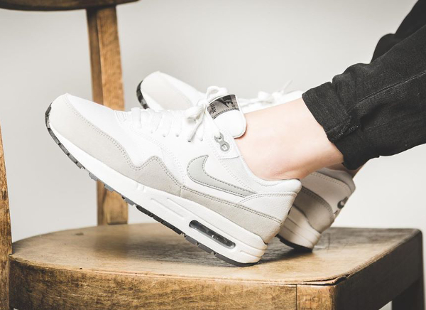 Air max 1 on sale blanche et grise