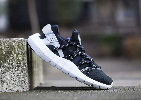 Nike Huarache NM Black White Pink Blue