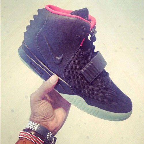 air yeezy 2 black