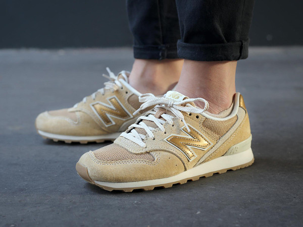 new balance 996 suede gold