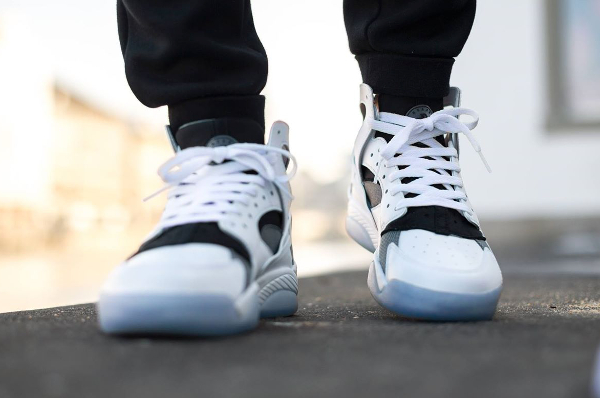 Nike Air Huarache Flight 'White Black Cool Grey' (1)