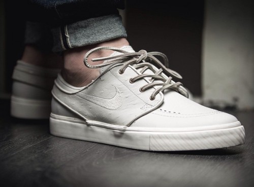 nike sb janoski beige