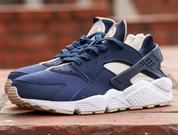 nike huarache navy rattan