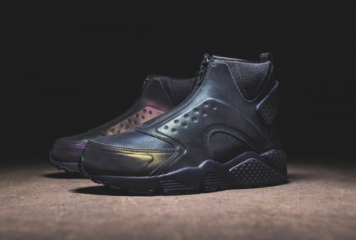 nike air huarache run mid iridescent