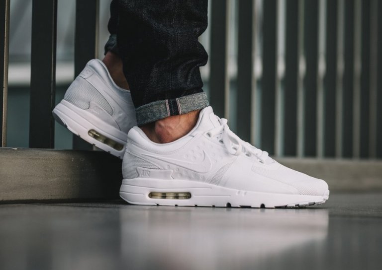 nike air max zero white