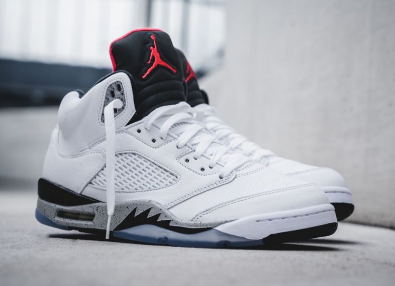 Chaussure Air Jordan 5 Retro Blanche White Cement AJ4 OG (1)