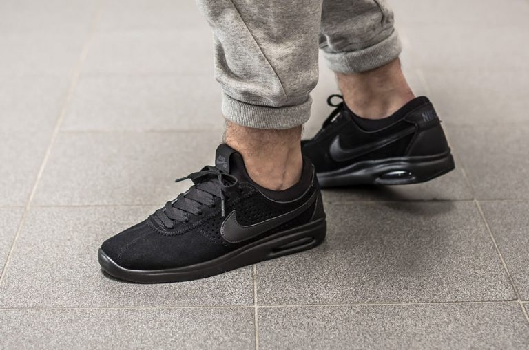 Chaussure Nike SB Air Max Bruin Vapor Suede Noire Black homme