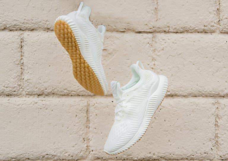 Chaussure Adidas Alphabounce EM Undye Blanche White Gum