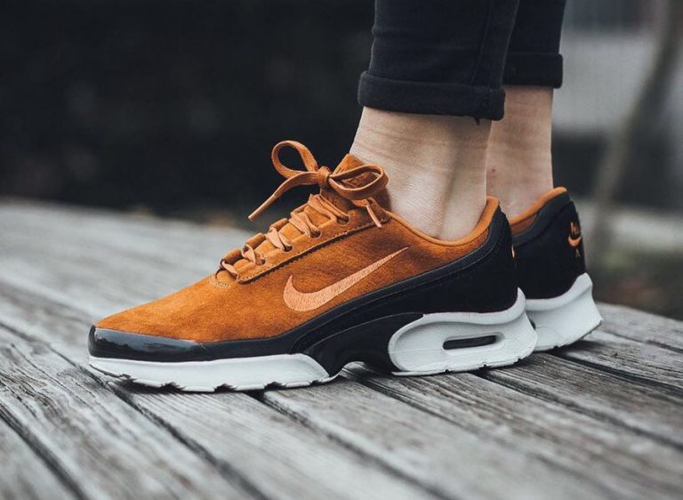 Nike air max marron femme hotsell