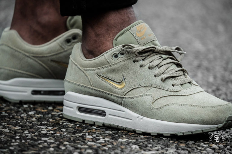 Chaussure Nike Air Max 1 Jewel SC Suede Desert Sand