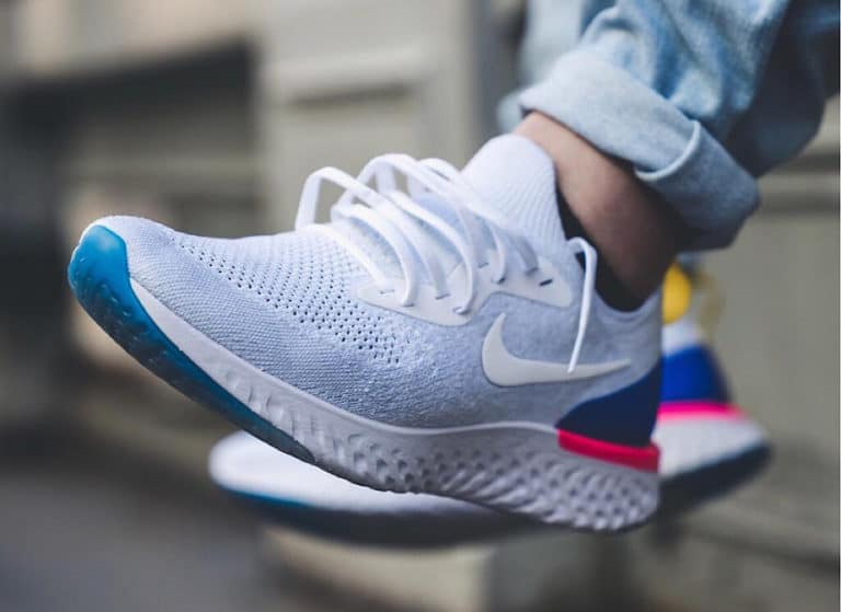 Nike Epic React Flyknit blanche White Racer Blue Pink Blast - AQ0067-101 (1)