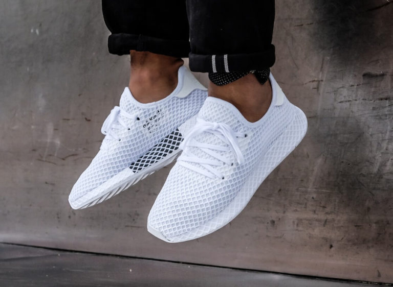 Chaussure Adidas Deerupt Runner Grid blanche Triple White