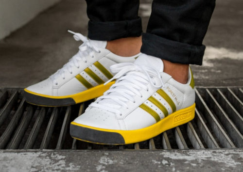 avis Adidas Forest Hills OG 2018 blanche doree semelle jaune guide des achats