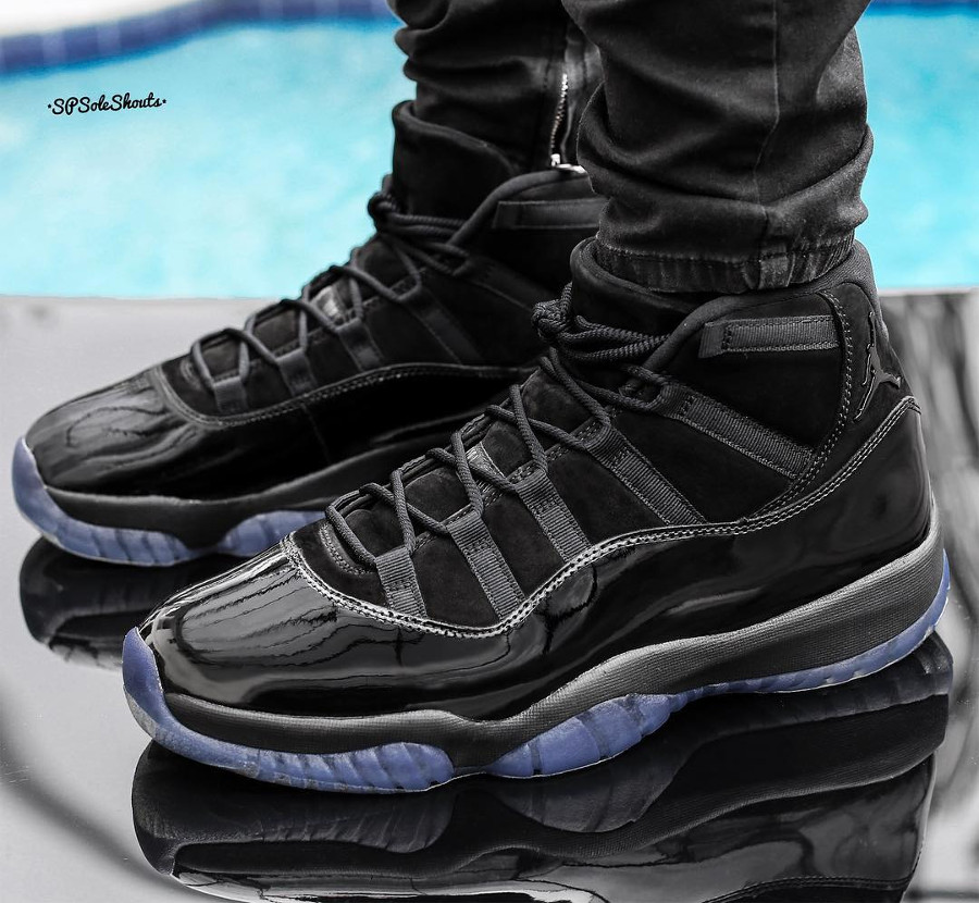 cap and gown aj11