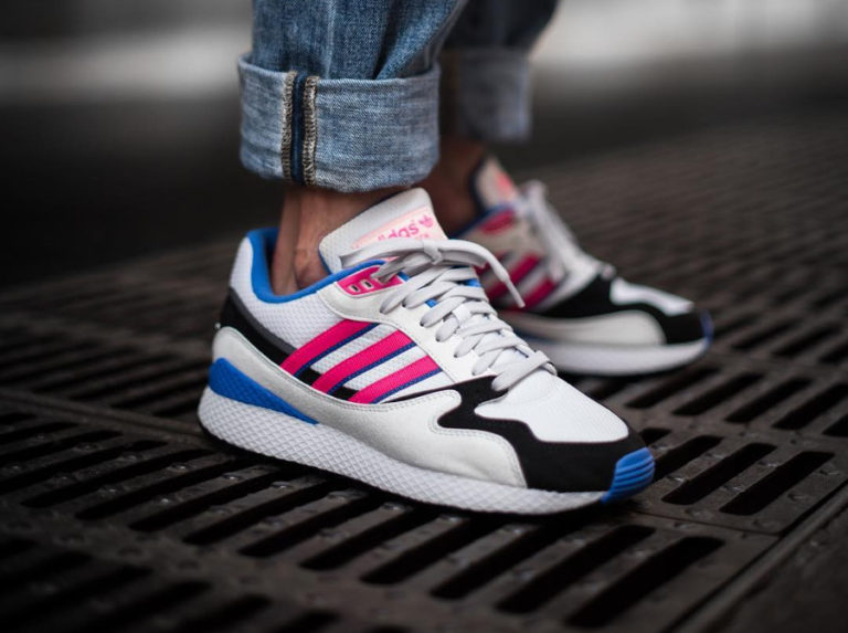 chaussure-adidas-ultra-tech-og-shock-pink-1991-on-feet (2)