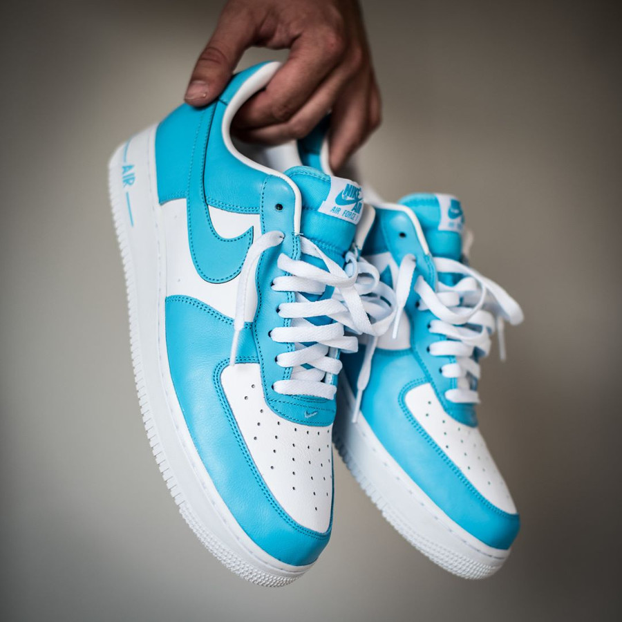air force one low blue gale
