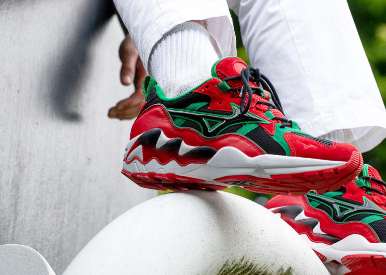 la-mjc-mizuno-wave-rider-1-rouge-noire-verte-on-feet (2)