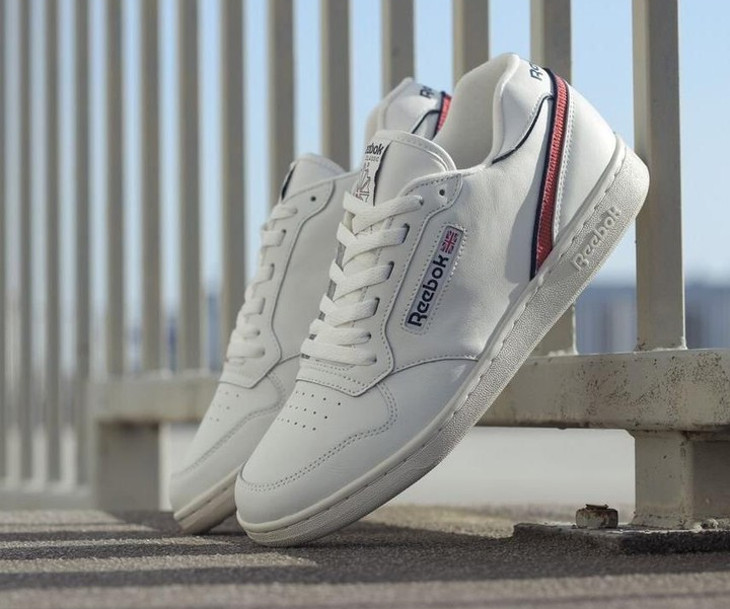 Engreído Caña Nueve Review : Reebok ACT 300 MU Beige 'Chalk Excellent Red Navy' on feet