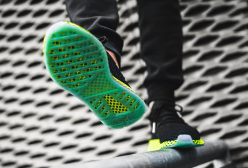 Comment acheter la Adidas Deerupt Runner noire et fluo nouveaute homme