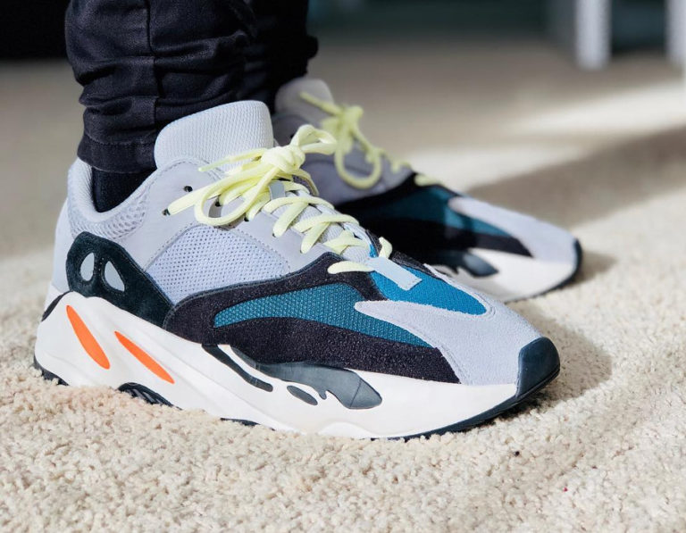 yeezy 700 kaki