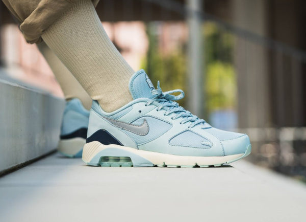 air max 180 ice pack