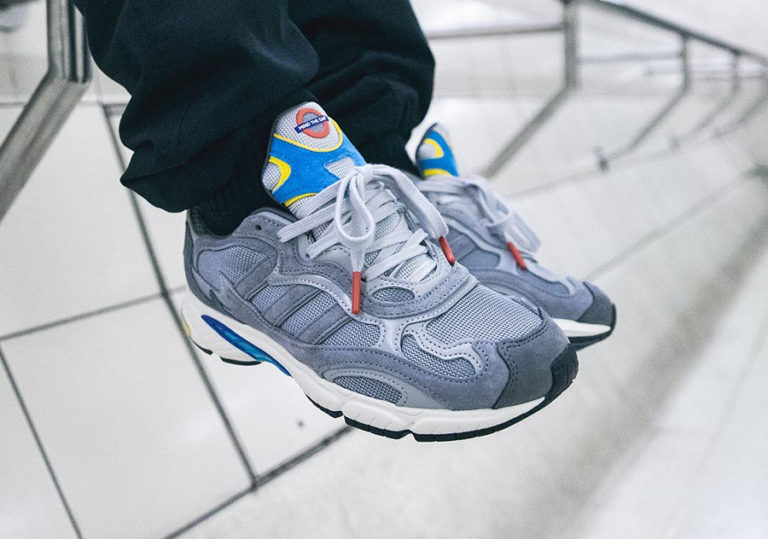 TFL x Adidas Temper Run grise London Roundel on feet (2)