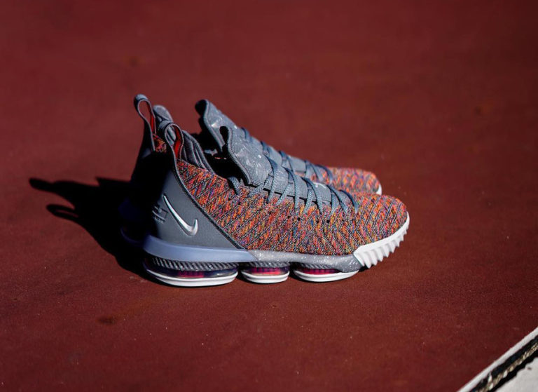 nike-lebron-XVI-flyknit-multicolore (2)