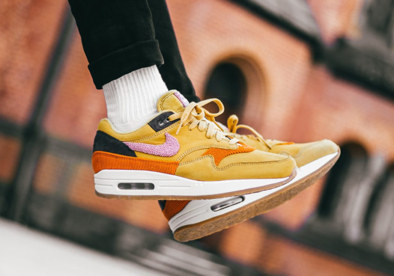 Nike Air Max 1 Premium Crepe Sole 'Bacon' Wheat Gold Pink