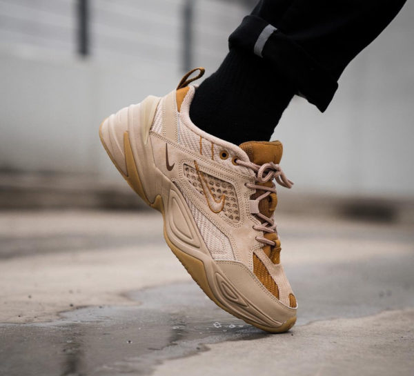 Avis : Nike M2K Tekno SP Beige Linen Ale Brown Wheat (homme)