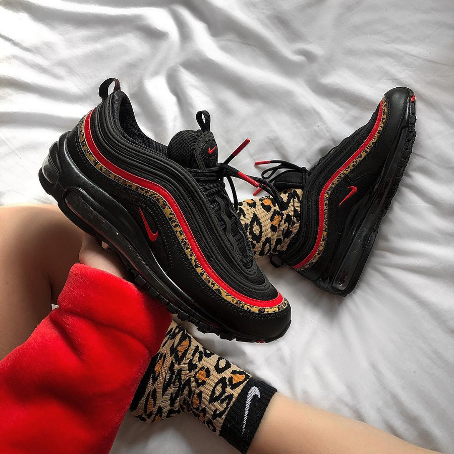 air max 97 black and red womens