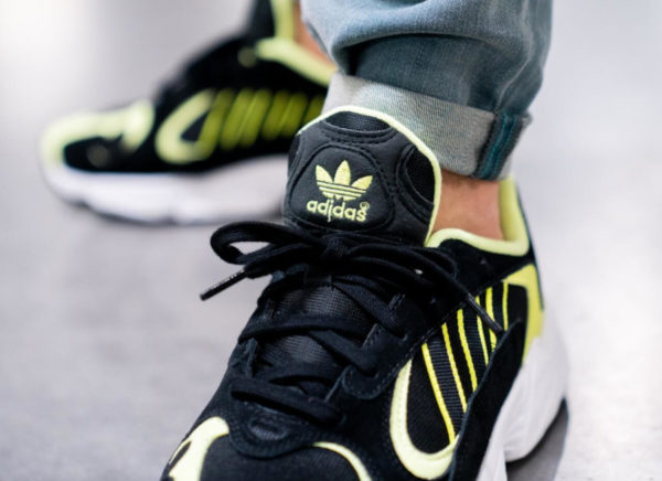 Faut-il acheter la Adidas Yung-1 Black Hi Res Yellow EE5317