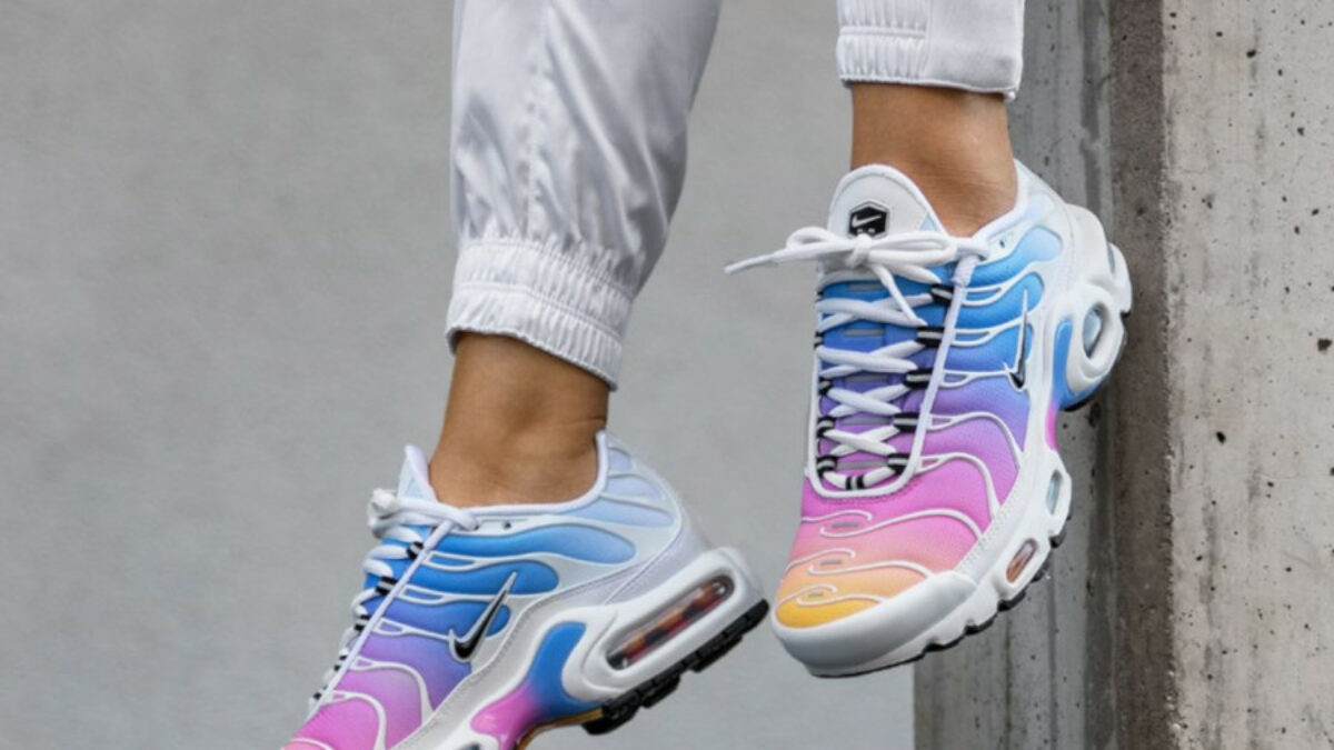 Faut Nike Air Max 90 Recrafted Baroque Brown il acheter la Nike Air Max Plus Pastel Rainbow Gradient 605112 115