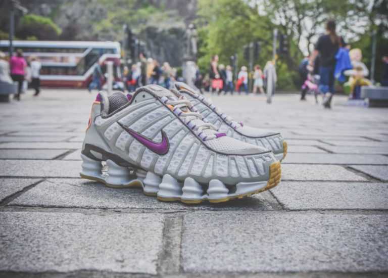 Nike Shox Total grise et violet (exclusivité Size) (3)