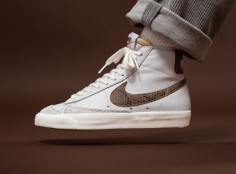 Nike Blazer Mid 77 Vintage blanche grise avec print serpent marron (6)