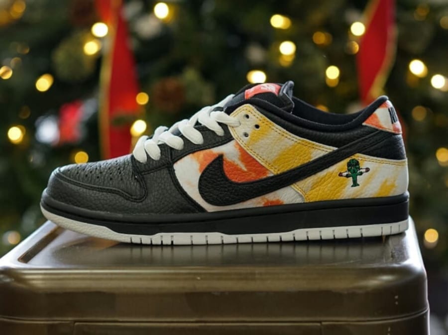 NIKE DUNK LOW PRO SB ROSWELL
