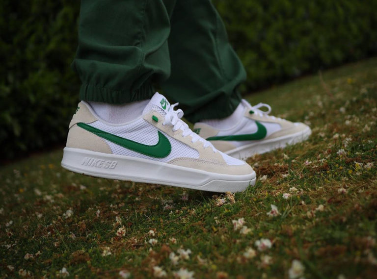 Nike SB Adversary White Pine Green CJ0887-102