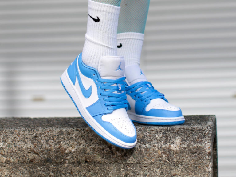 Wmns Air Jordan 1 Low UNC University Blue AO9944-441