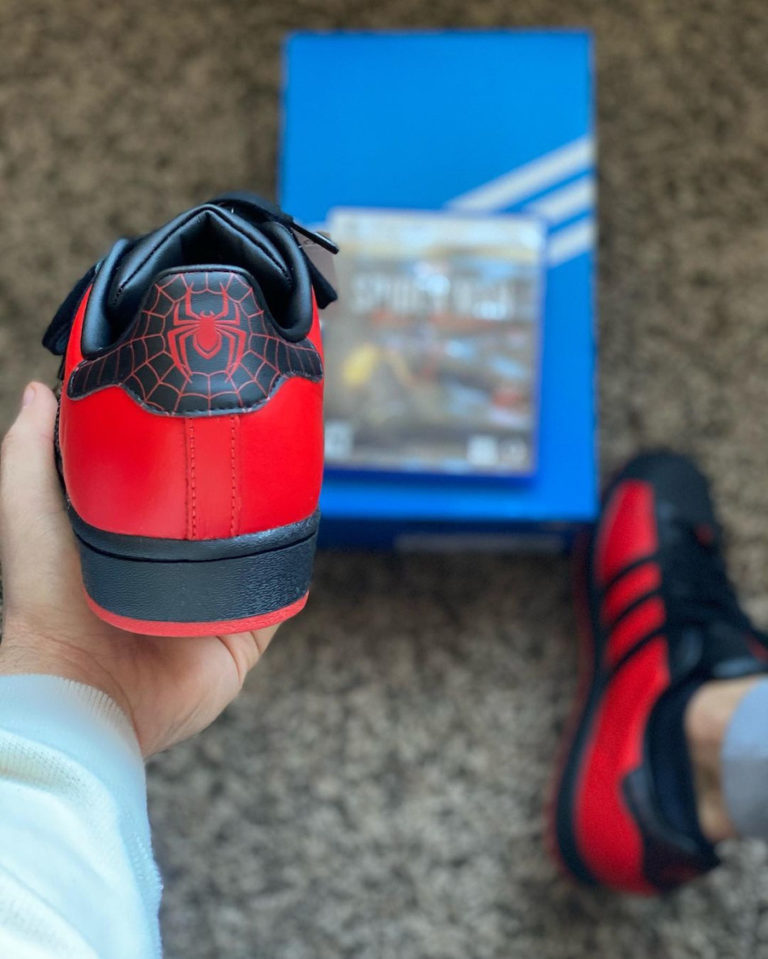 spider man superstars adidas