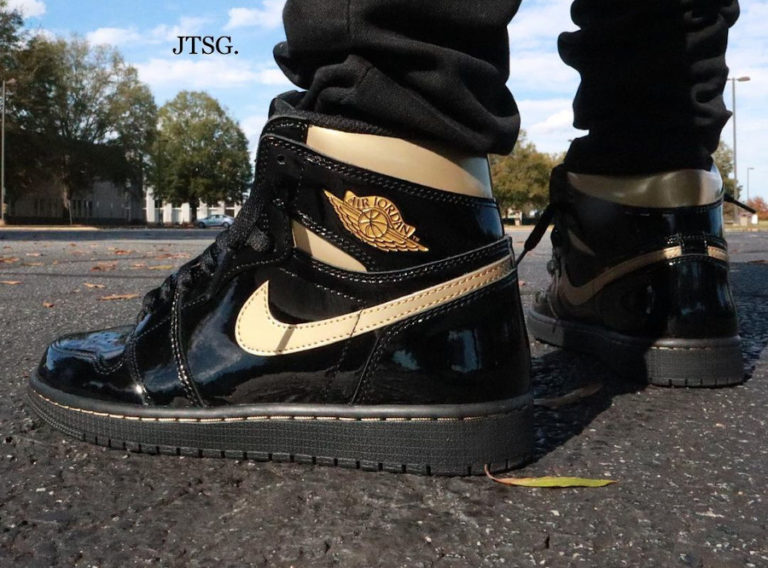 Nike air jordan 1 black and gold online