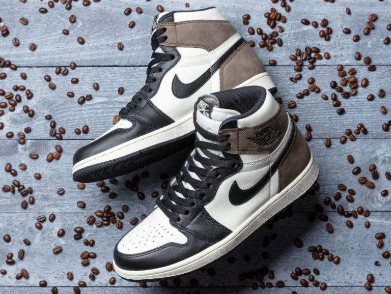 AJ1 Retro High OG Dark Mocha 555088-105