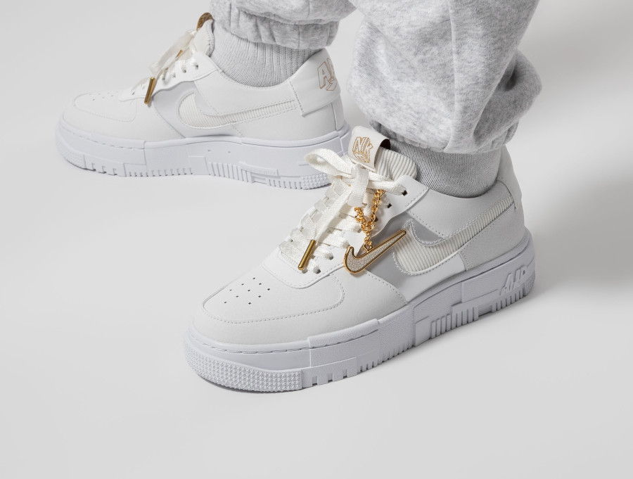 AF1 Pixel White Gold Chain 