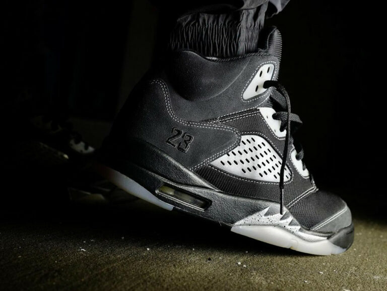 AJ5 Retro Anthracite Wolf Grey Clear Black DB0731-001