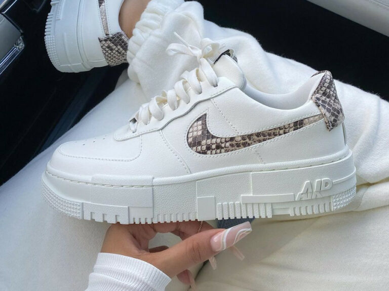 Que vaut la Nike Wmns Air Force 1 AF1 Pixel SE Snakeskin CV8481 101