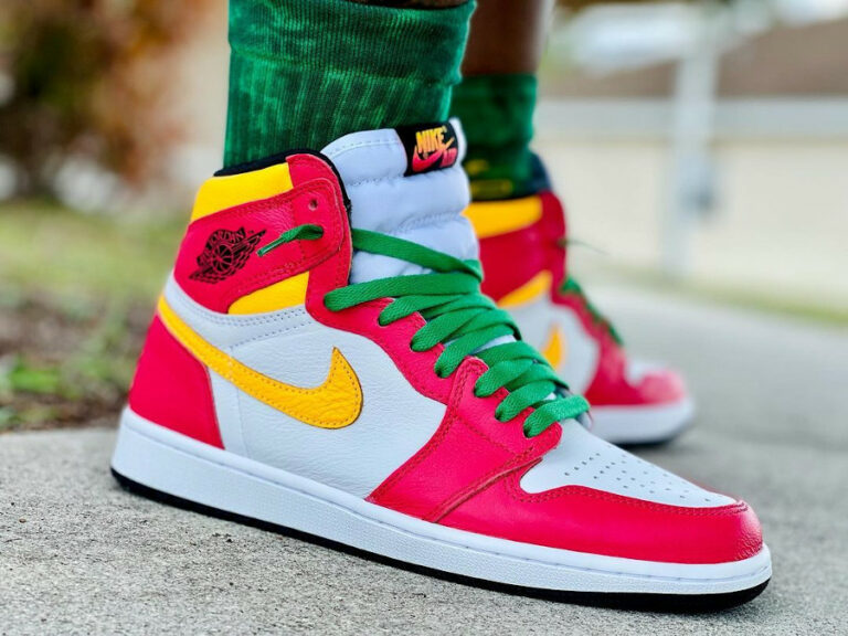 AJ1 Retro High OG Faded Light Fusion Red 555088-603