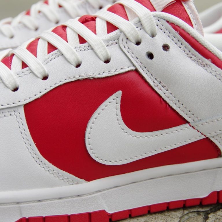 championship red dunks