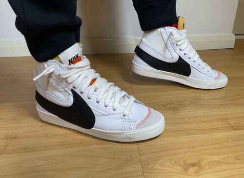 Que Vaut La Nike Blazer Mid 77 Jumbo White Black Gros Swoosh DD3111