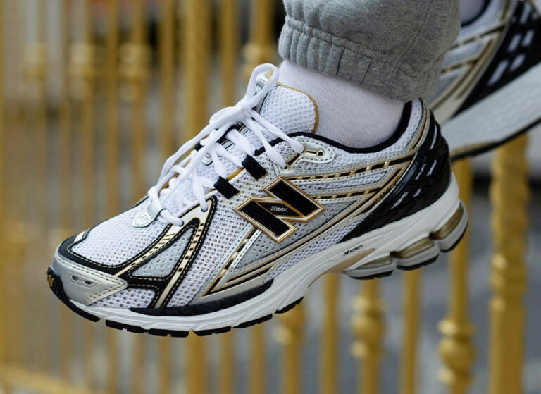 New Balance 1906R blanche métallique or et argent (couv)