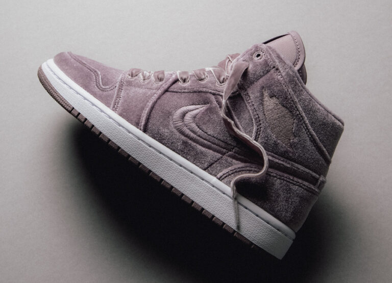 Air Jordan 1 Mid en velours violet (4)