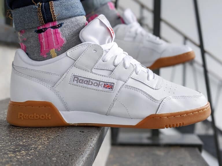 Reebok Workout blanche et gomme 2022 on feet